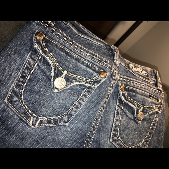 Miss Me Ankle Stretch Boot Cut Distressed Jeans - Picture 4 of 6